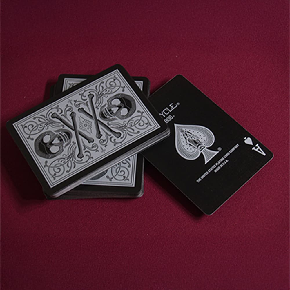 Skull Playing Cards - (Silver)